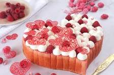 Génoise garnie framboise cœur pour deux personnes