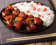 PORC CARAMEL (Porc, Ail, sucre,sel,poivre, sauce soja, soja noir, farine de maïs). Jeudi 09/01