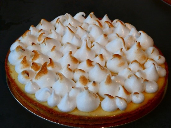 Tarte Citron Meringuée 6 pers  Pâte sucrée, crémeux citron, meringue italienne vendredi 31 janvier