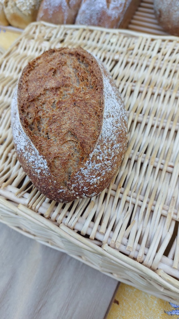 Pain intégral 350g (farine de blé intégrale).