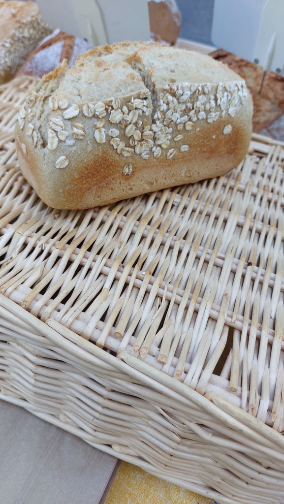 Pain d'avoine 350g ( farine de blé T 65 et farine d'avoine intégrale).