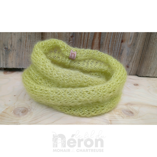 Tour de cou Saint Eynard tricoté à la main