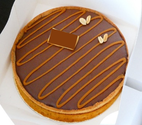 Tarte « Snickers » 6p. Pâte sucrée, Caramel beurre salé, Cacahuètes, Crémeux chocolat noir jeudi 13 mars