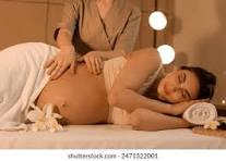 Modelage femme enceinte