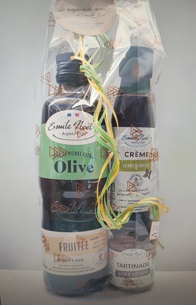 Huile d'olive fruitée 250 ml, crème de basilic 250 ml, caviar d'aubergine