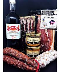Lot "Apéritif" 1/4 de Jambon 800g + 1 Paté Piment d'Espelette + 1 Saucisson Pur Porc 1.170