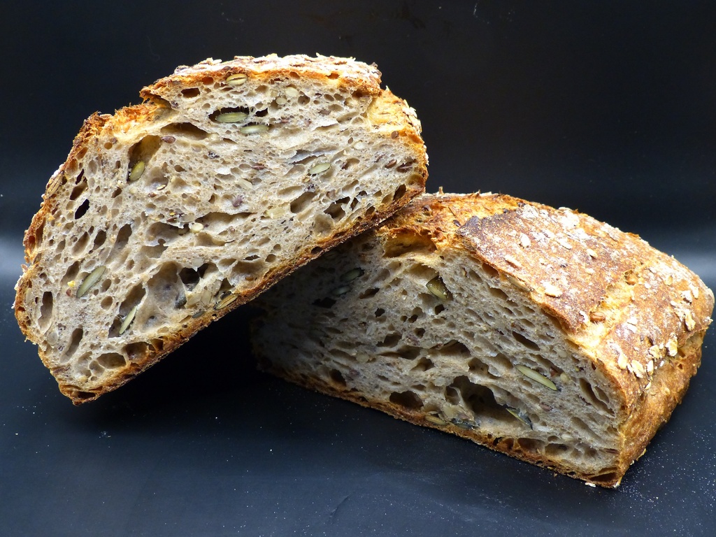 Le Multi-Omega Pain de blé demi-complet aux graines 1kg