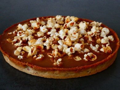 Tarte « PopCorn » 6p Pâte sucrée, caramel beurre salé, crémeux chocolat-caramel, pop-corn jeudi 28/11