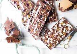 Tablette de 100g chocolat/noisette Ghana