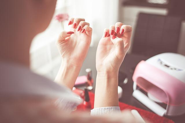 Pose de vernis semi-permanent (30 minutes)