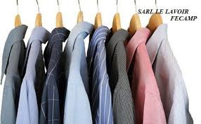 Chemise sur cintre